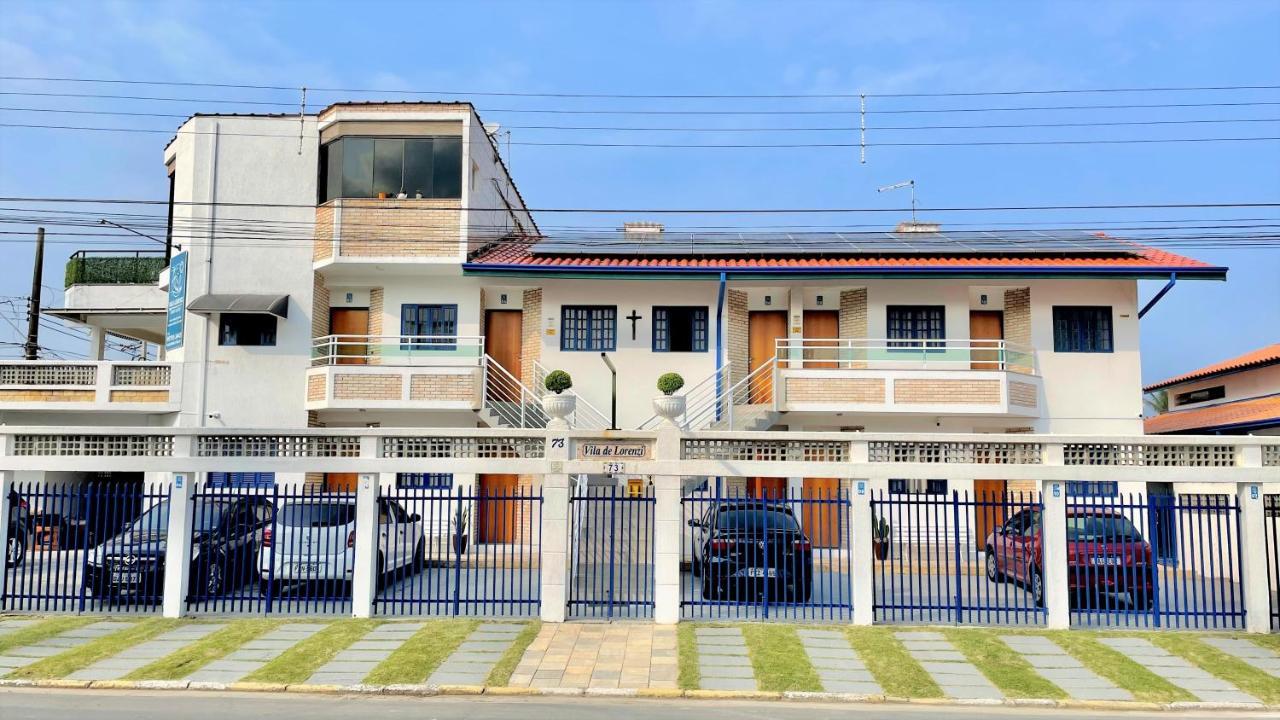 Vila Lorenzi - Apartamentos Ubatuba Bagian luar foto