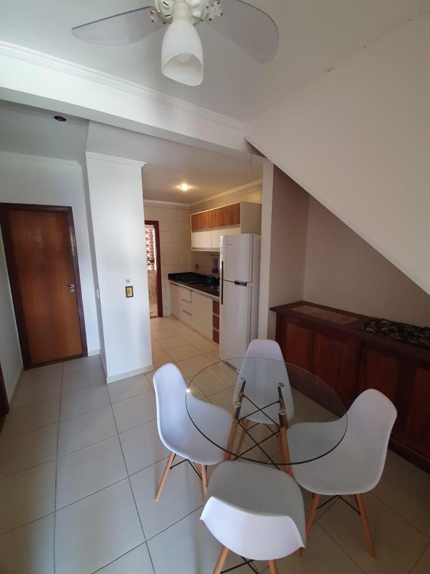 Vila Lorenzi - Apartamentos Ubatuba Bagian luar foto